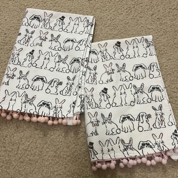 CASABA Bunny With Pink Pom-Poms Kitchen Towels (Set Of 2) - Picture 2 of 9
